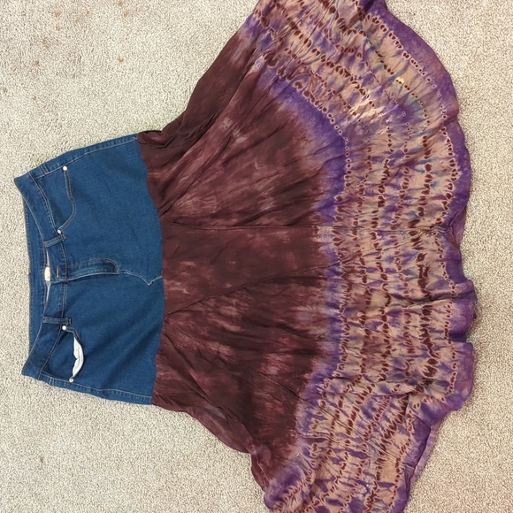 Upcycled Tye Dye Skirt - Picture 6 of 7